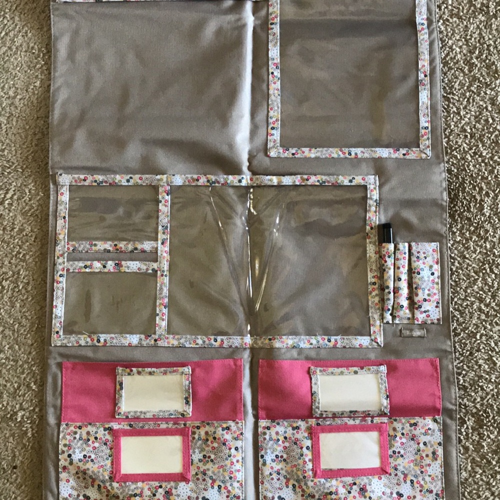 Thirty-One hanging wall organizer